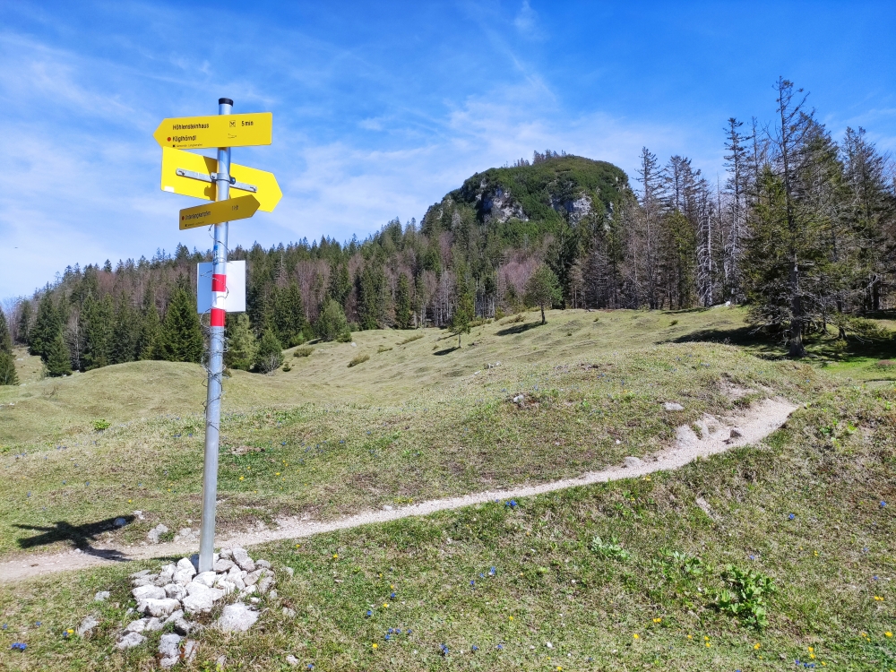 Parkplatz Unterlangkampfen -> Berggaststätte Höhlensteinhaus: Wegweiser