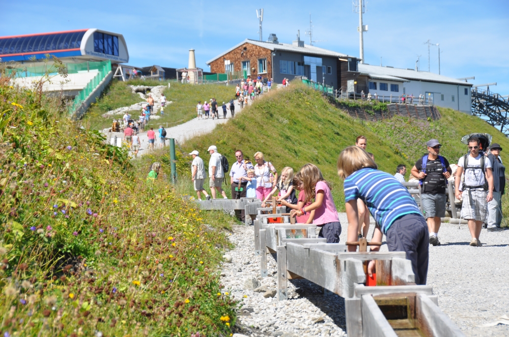 Wanderung Kanzelwand: Viel Betrieb am Burmiwasser