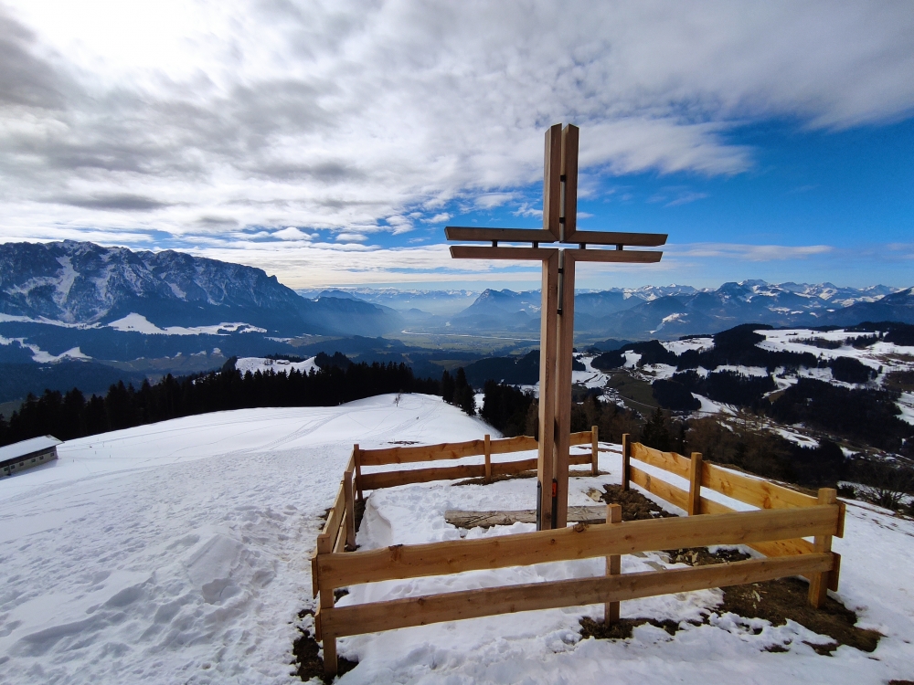 Karspitze -> Wildbichl Alm: Am Staudinger Kreuz vorbei