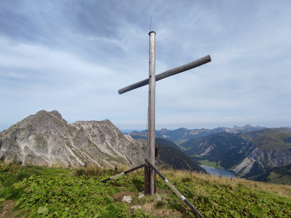 Wanderung Schrecksee vom Vilsalpsee: Wanderung Schrecksee vom Vilsalpsee: Gipfelkreuz (Kugelhorn)