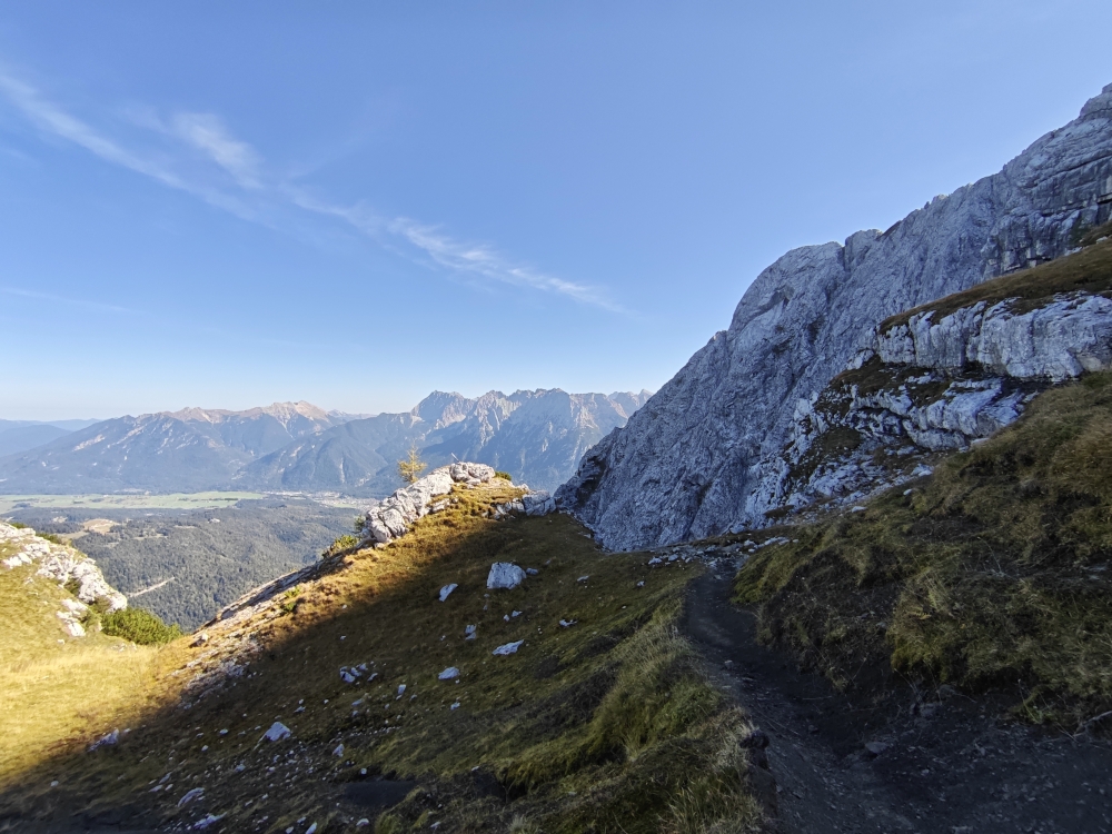 Wanderung Obere Wettersteinspitze: Blick auf die Untere Wettersteinspitze vom Gamsanger 