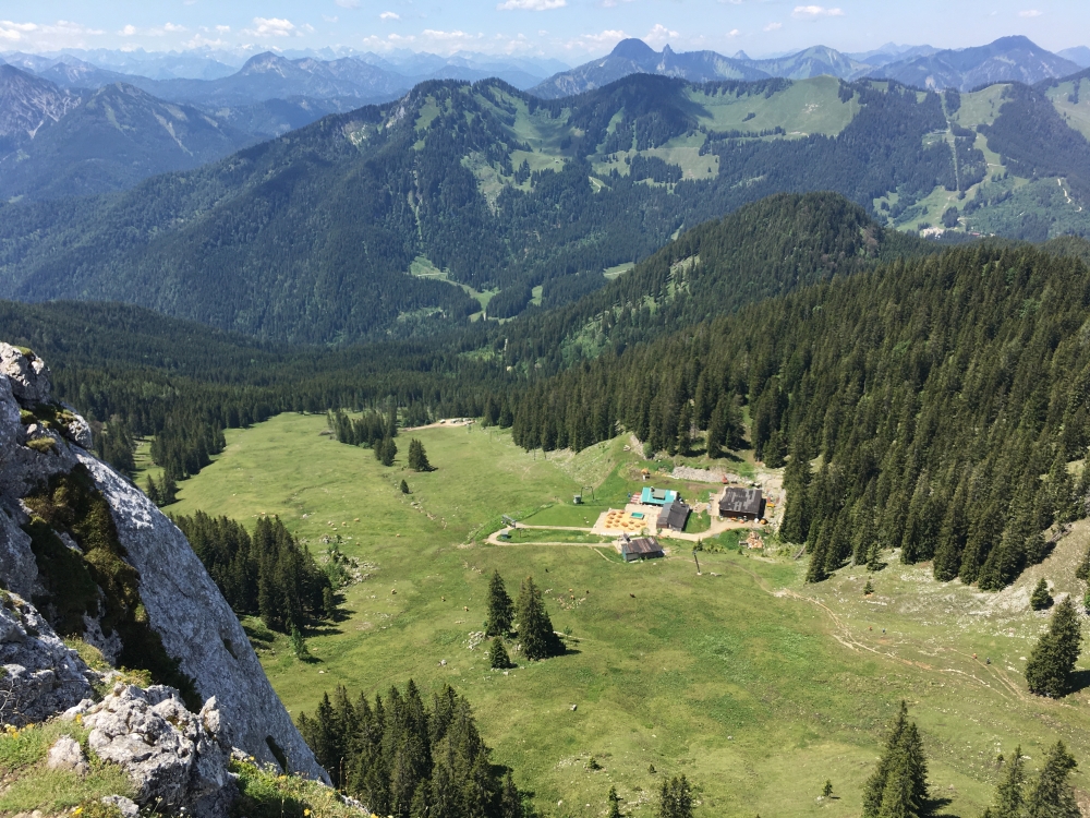 Untere Maxlrainer Alm -> Obere Maxlraineralm: Blick vom Taubenstein-Gipfel