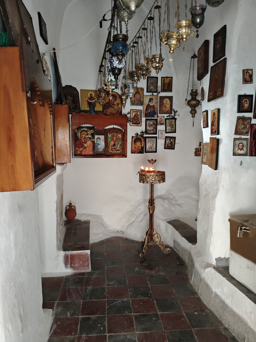 Wanderung Panagia Limbiani: Wanderung Panagia Limbiani: Innenraum (Panagia Limbiani)