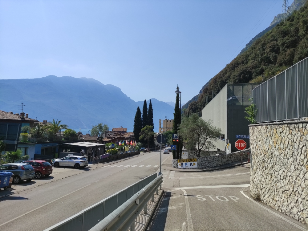 Parcheggio Monte Oro -> Torrione San Giovanni: Parkhaus