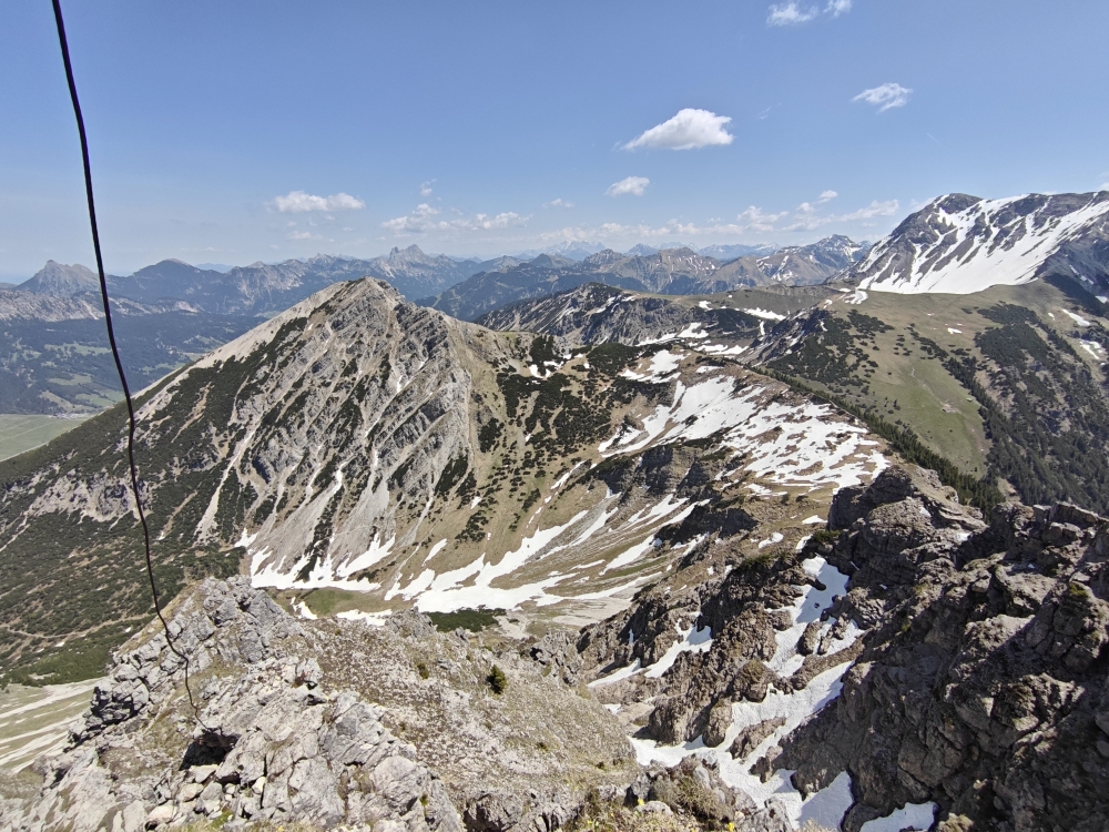 Wanderung Ponten: Wanderung Ponten: Blick zur Rohnenspitze (links) (Ponten)