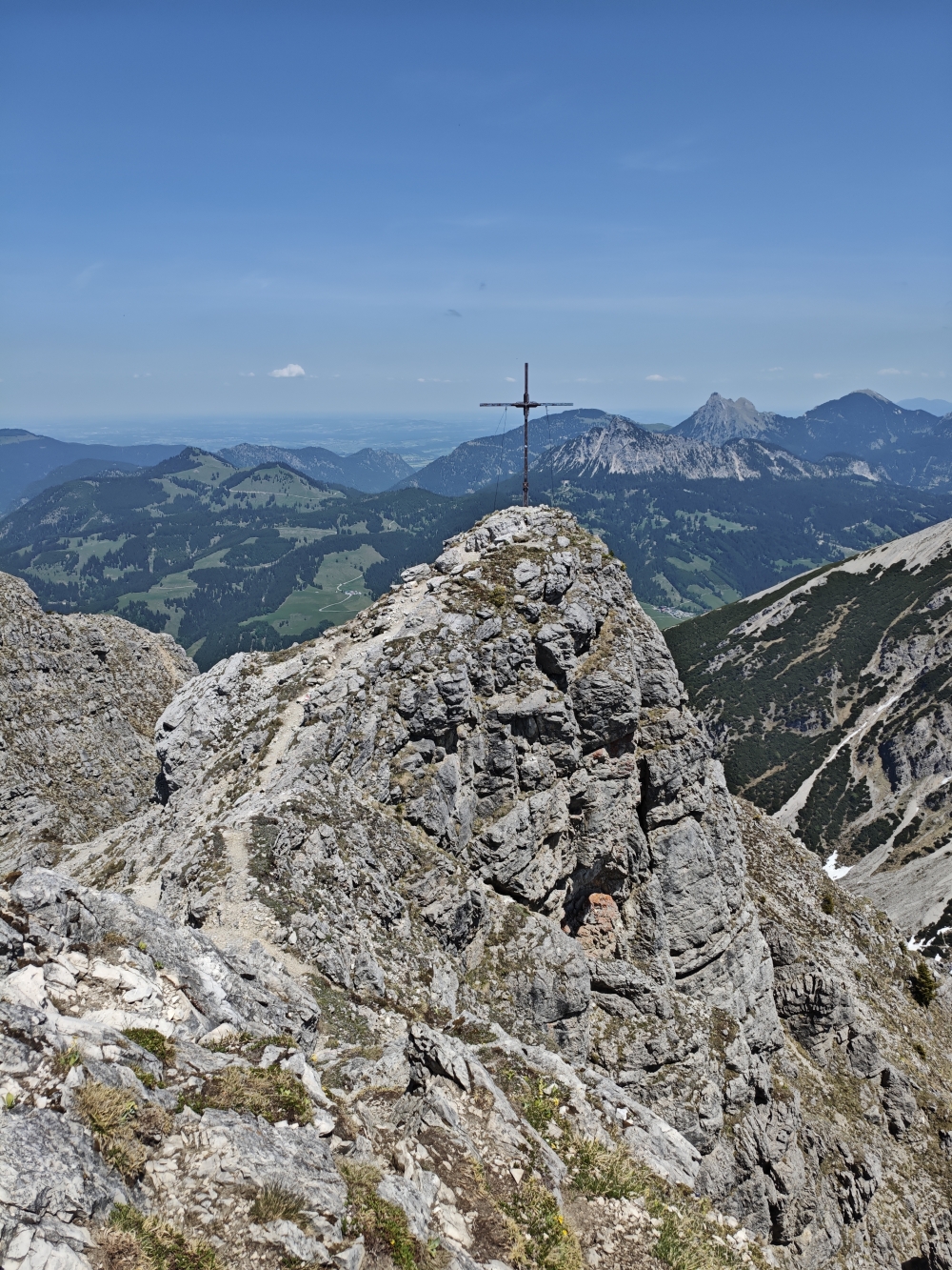 Wanderung Ponten: Wanderung Ponten: Das Kreuz auf dem Nebengipfel (Ponten)