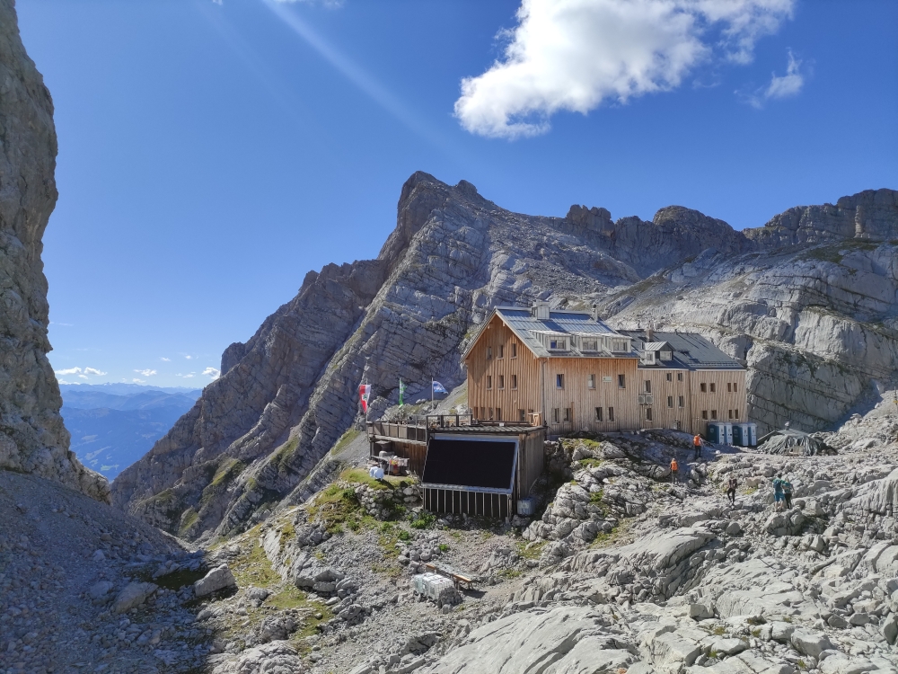 Wanderung Schönfeldspitze: Wanderung Schönfeldspitze: Riemannhaus