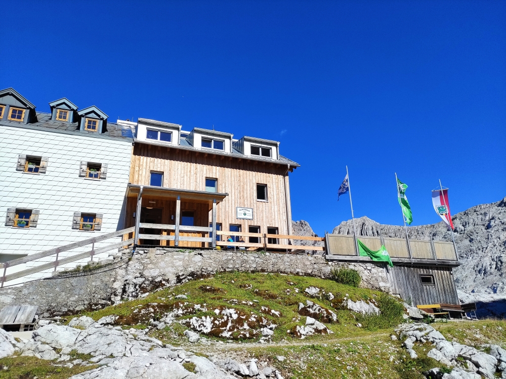 Wanderung Schönfeldspitze: Wanderung Schönfeldspitze: Riemannhaus