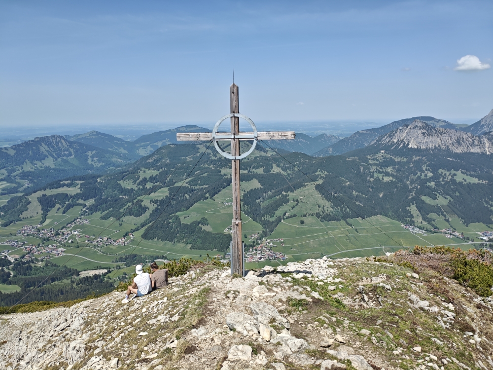 Wanderung Ponten: Wanderung Ponten: Gipfelkreuz (Rohnenspitze)