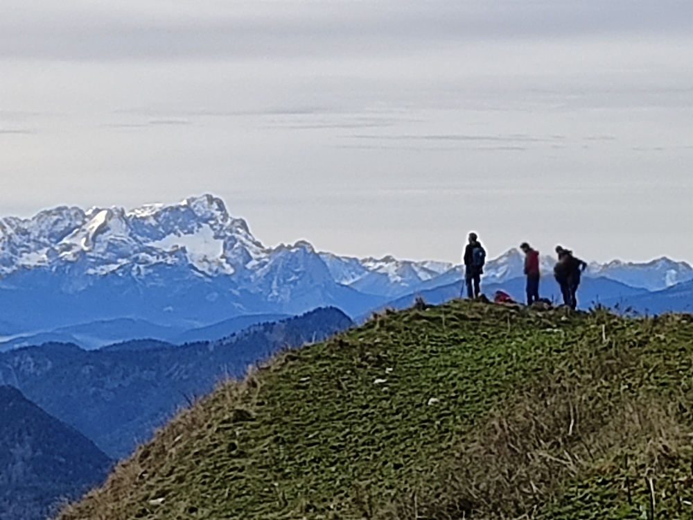 Schönberg: Am Gipfel mit Zugspitzpanorama
