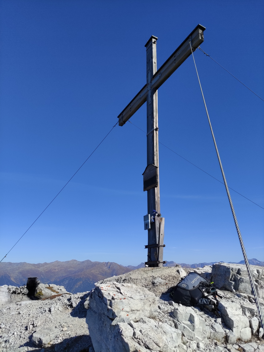 Sonnenstein: Gipfelkreuz