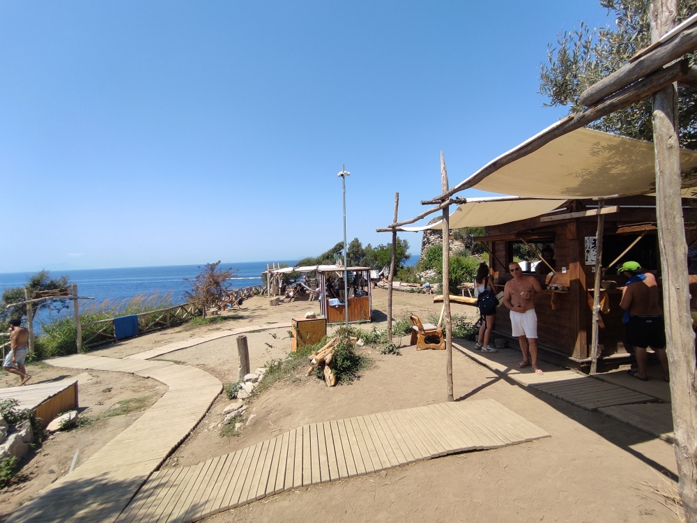 Wanderung Bagni Regina Giovanna: Wanderung Bagni Regina Giovanna: Snack Bar TANA (TANA Kiosk)