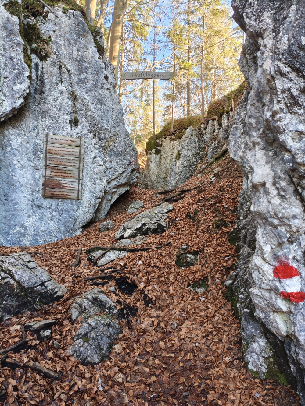 Wanderung Teufelskanzel: Durch die Teufelsgasse