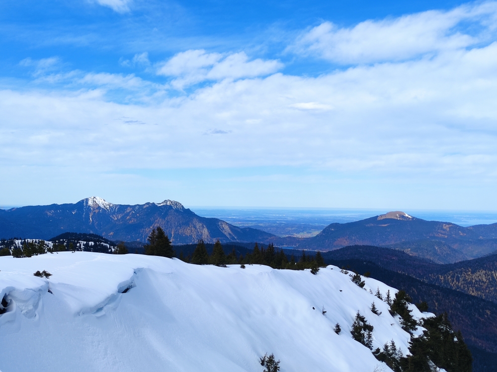 Blick zum Walchensee mit Jochberg und Herzogstand (Vorderskopf)