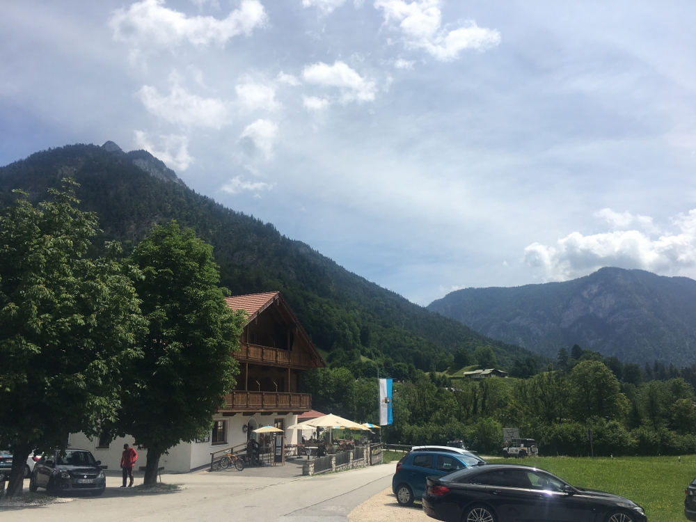 Wurznwirt: Wurznwirt in Schneizlreuth