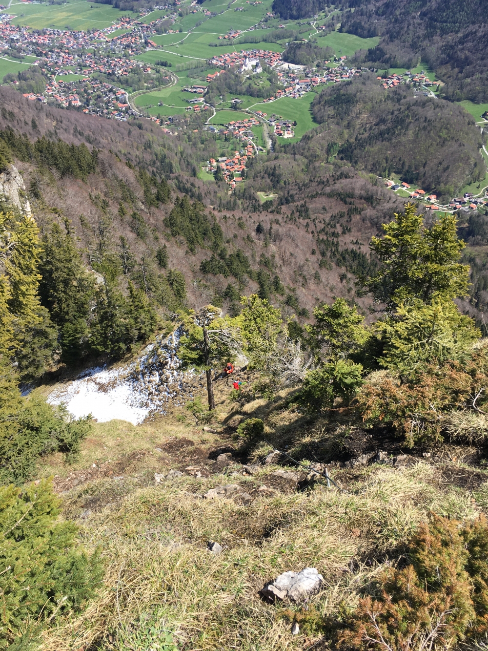 Die letzten steilen, drahtseilgesicherten Meter zum Zellerhorn